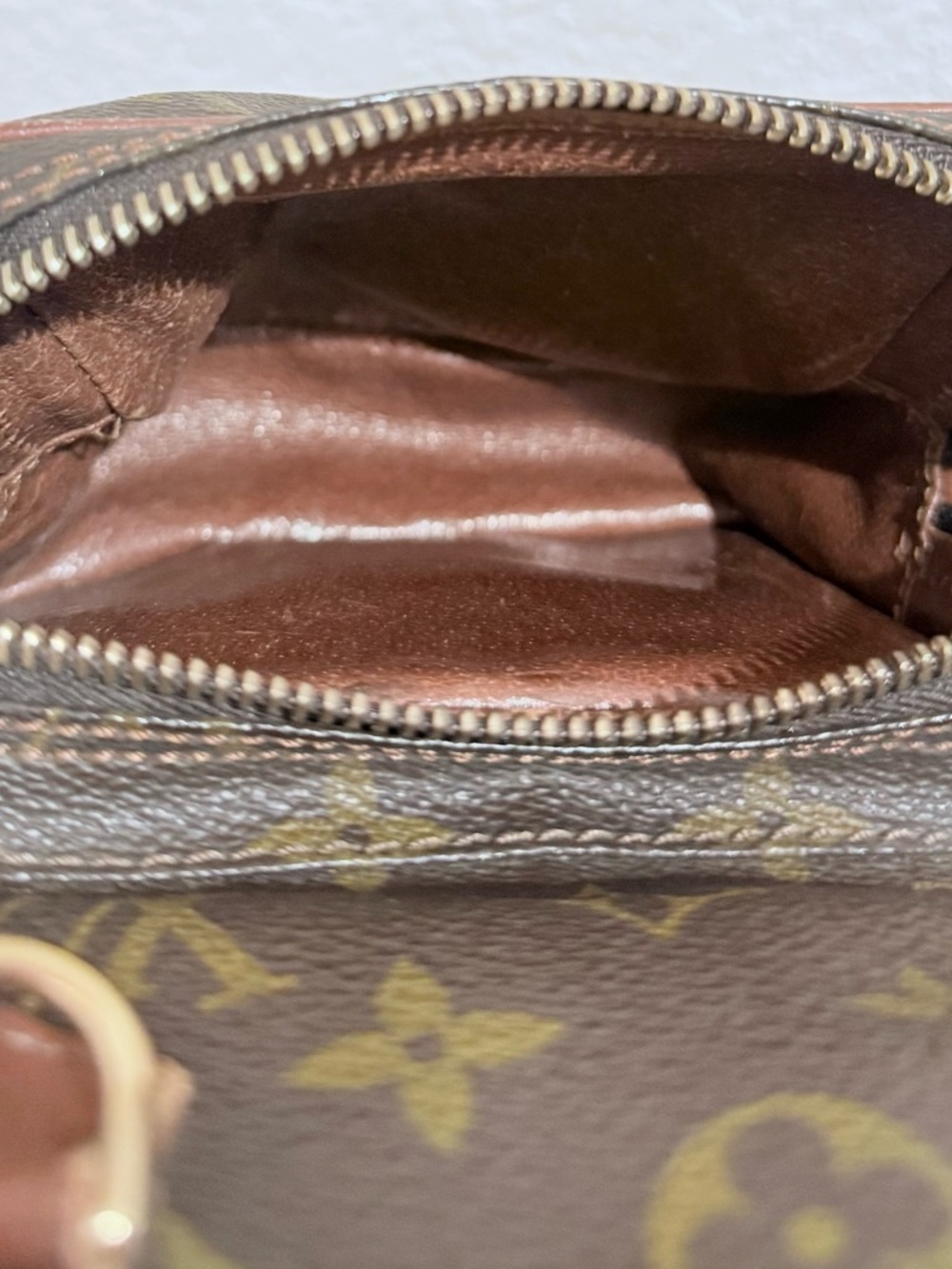 Louis Vuitton Monogram Amazone Messenger Bag - Picture 8 of 15